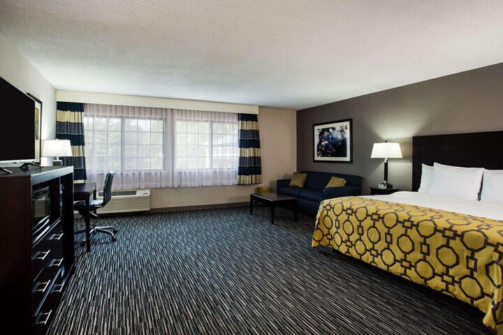 Room 28 of 53