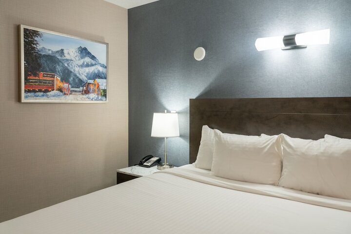 Room 17 of 60