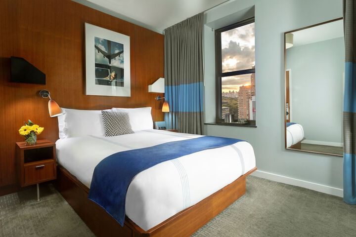 Room 8 of 43