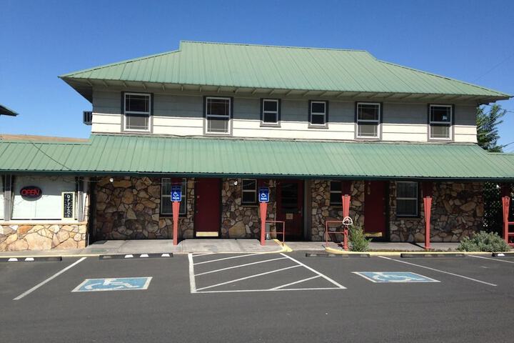 Hotel 6 of 45