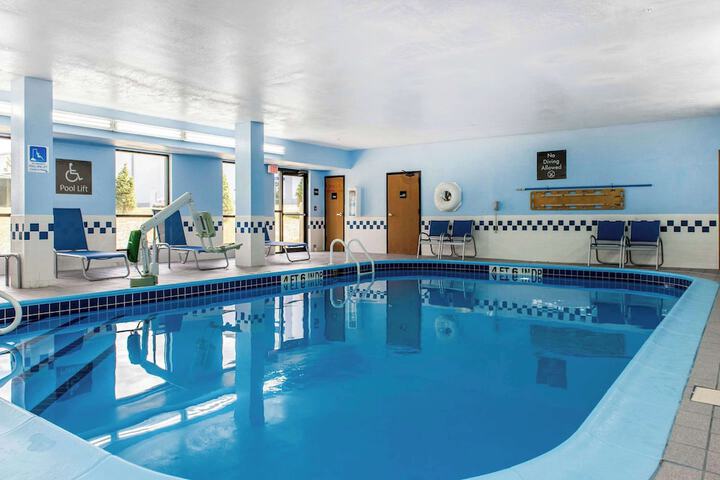 Pool 2 of 25