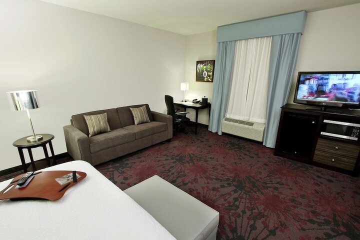 Hampton Inn & Suites Winnie