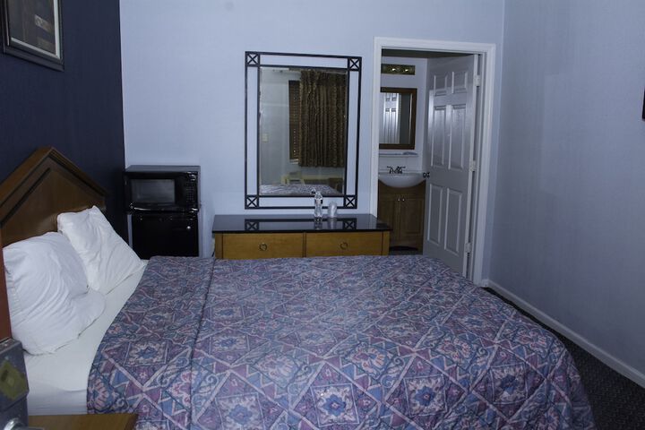 Room 37 of 44