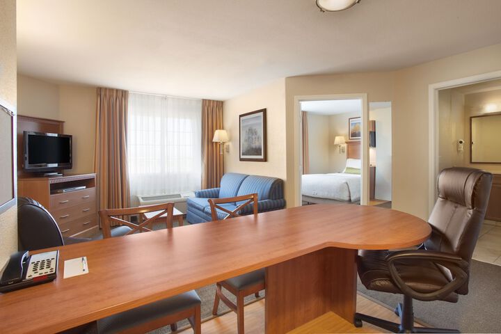 Room 17 of 39