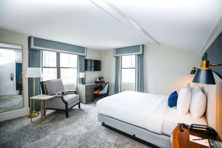 Room 12 of 22