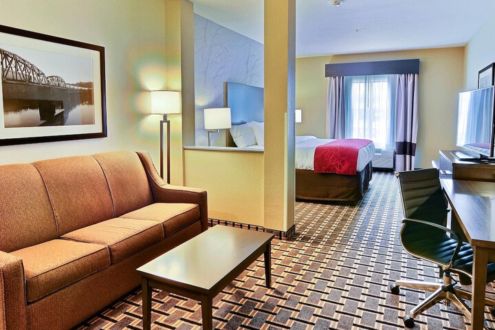 Comfort Suites Uniontown