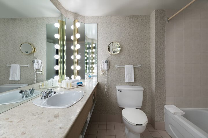 Room 15 of 27