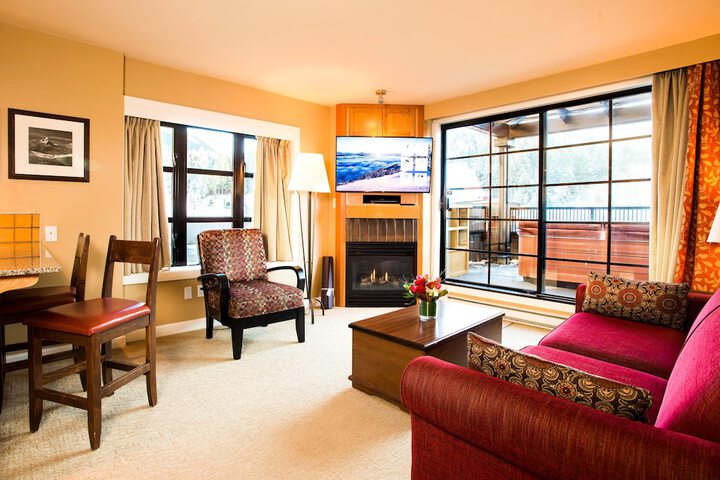 Room 40 of 61
