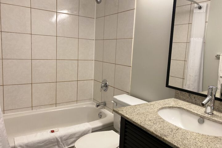 Room 48 of 95