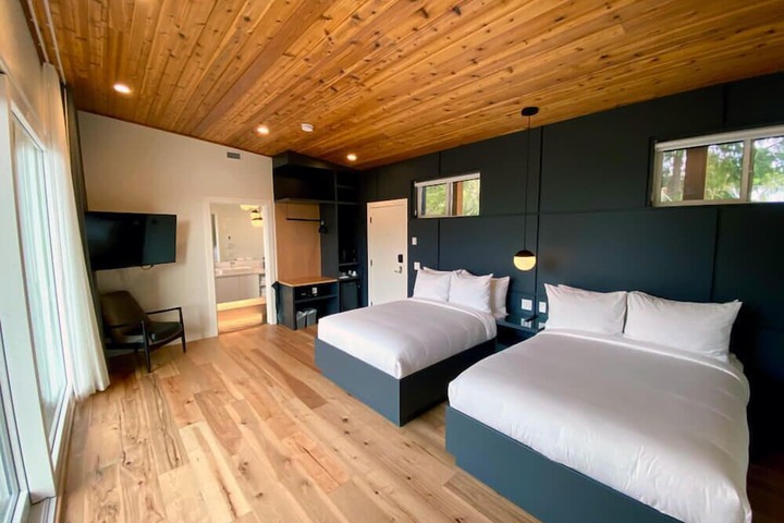 Room 15 of 51