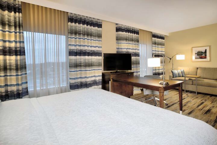 Hampton Inn & Suites Baltimore / Aberdeen