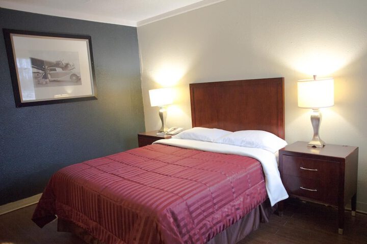 Room 14 of 22