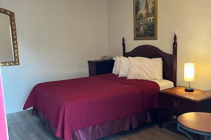 Room 20 of 49
