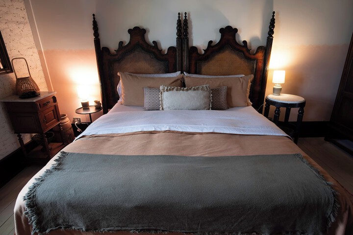 Room 44 of 60