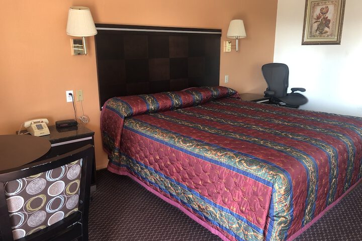 Room 5 of 34