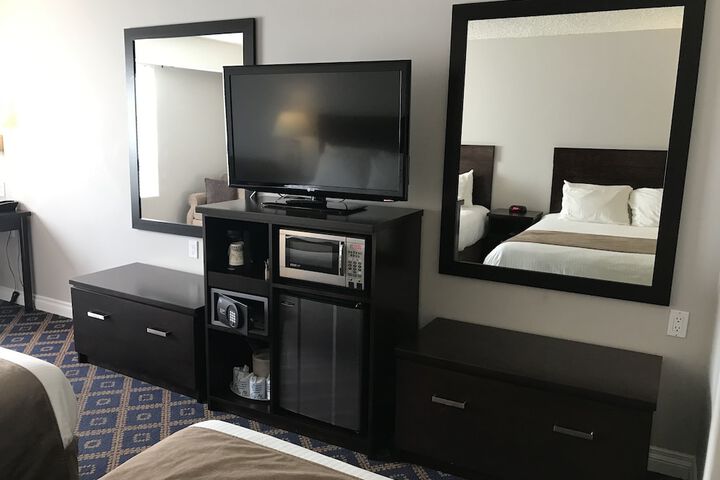 Room 13 of 62