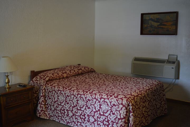 Room 16 of 32