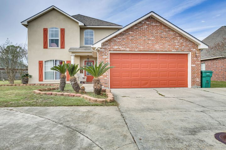 Spacious Family-friendly Home in Denham Springs!