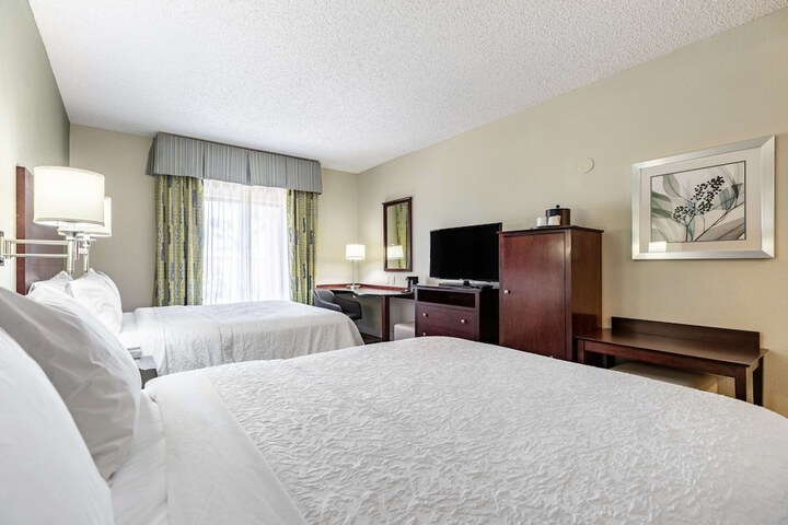 Room 22 of 48
