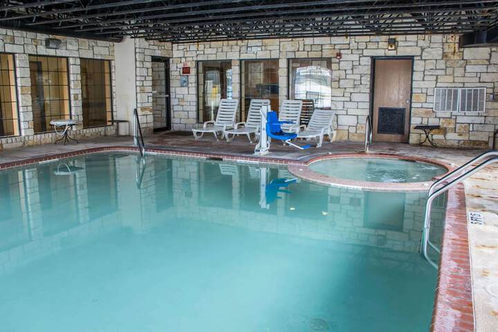 Pool 5 of 35