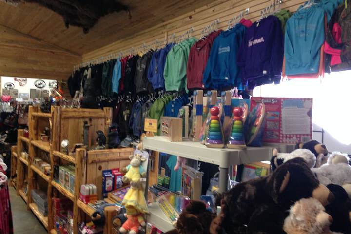 Gift Shop 101 of 188