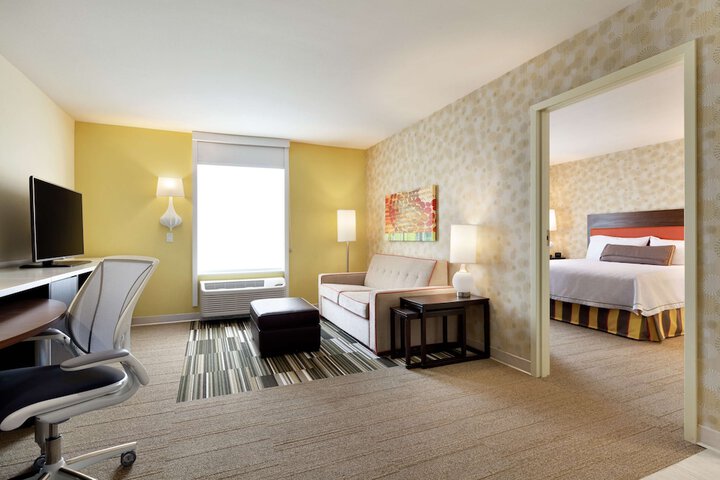 Room 10 of 30