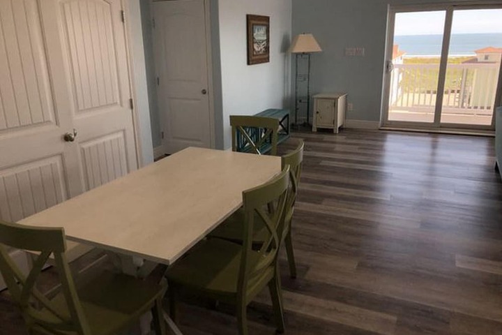 Beachgate CondoSuites and Oceanfront Resort
