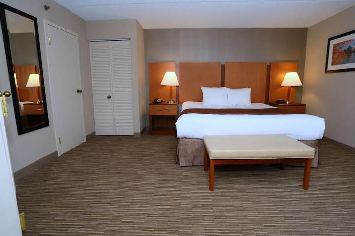 Room 16 of 25