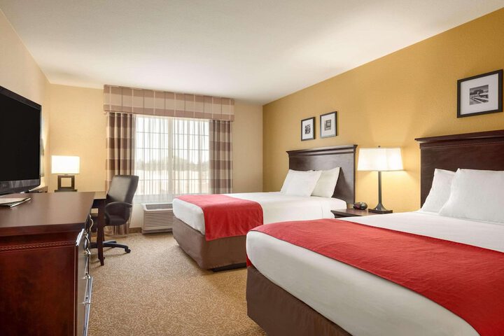 Country Inn & Suites by Radisson Minot, ND