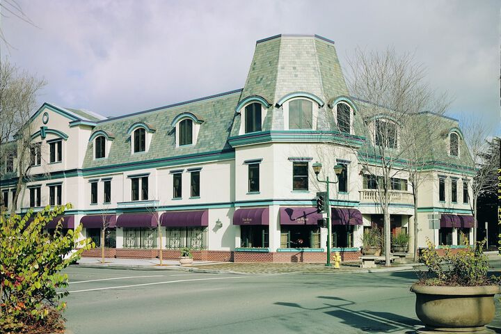 Hotel 1 of 32