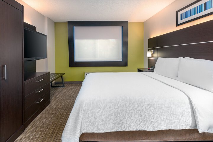Room 15 of 29