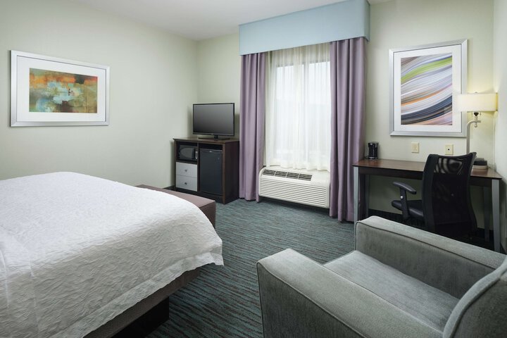 Room 9 of 29