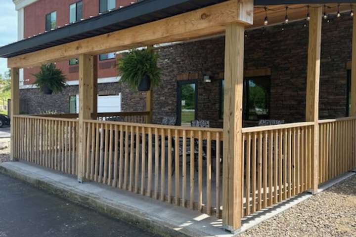 Hotel Exterior 66 of 68