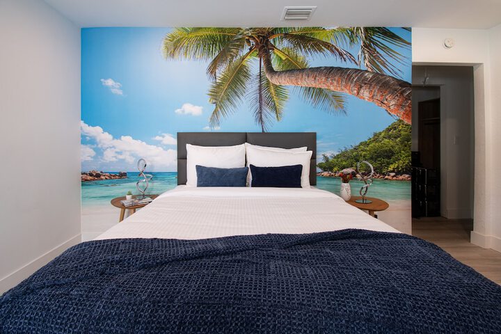 Room 47 of 85