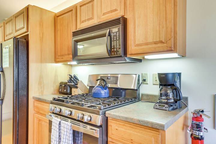 Ski-in / ski-out at Jay Peak Resort Condo!