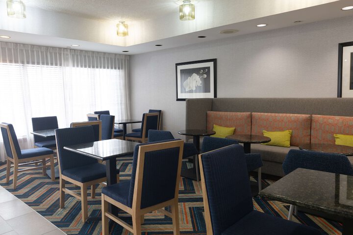 Hotel Interior 10 of 31