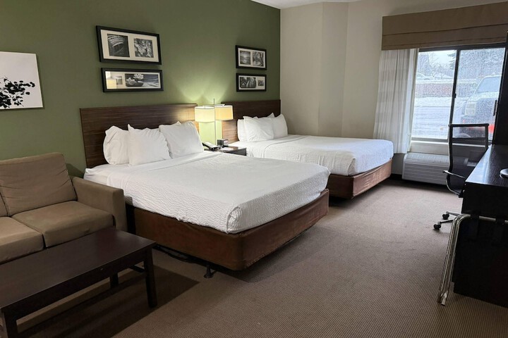 Sleep Inn & Suites Queensbury - Lake George