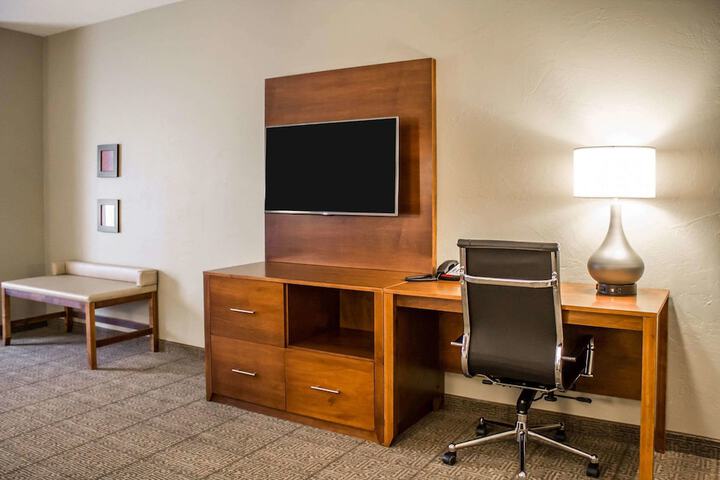 Room 12 of 42