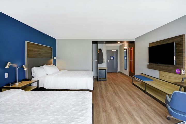 Room 21 of 35