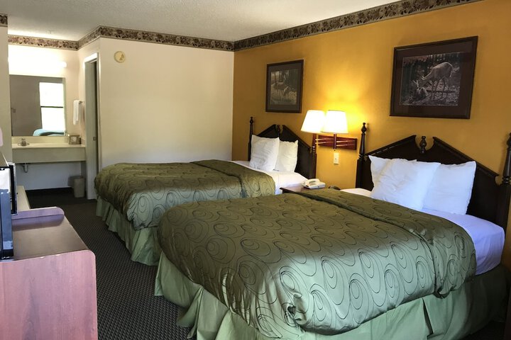 Room 17 of 46