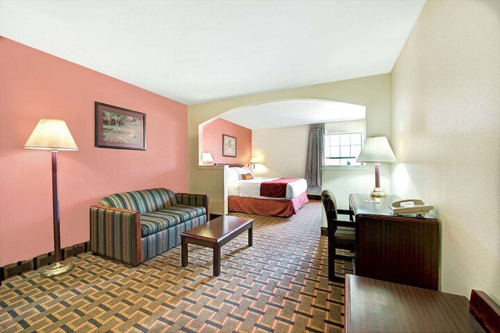 Room 15 of 18