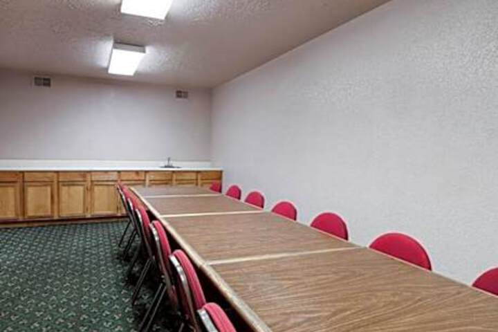 Jasper Inn & Suites