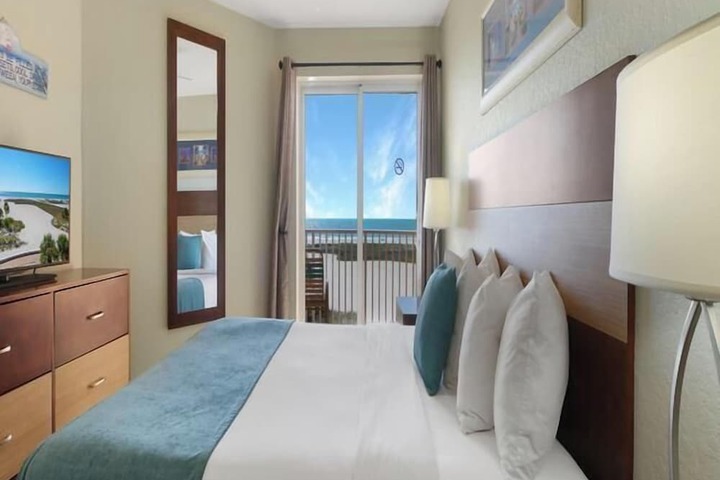 Surf Beach Treasure Island Resort