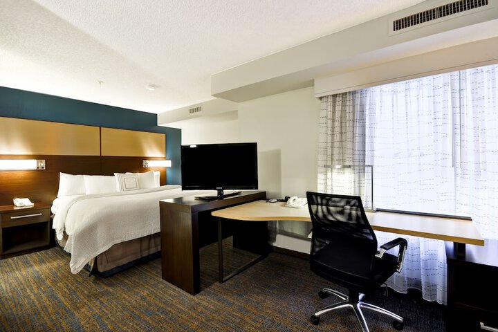 Room 22 of 36