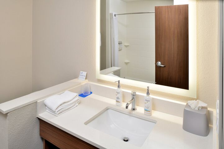 Holiday Inn Express & Suites Wylie West by IHG