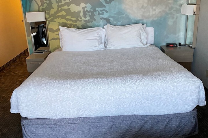 Room 33 of 53