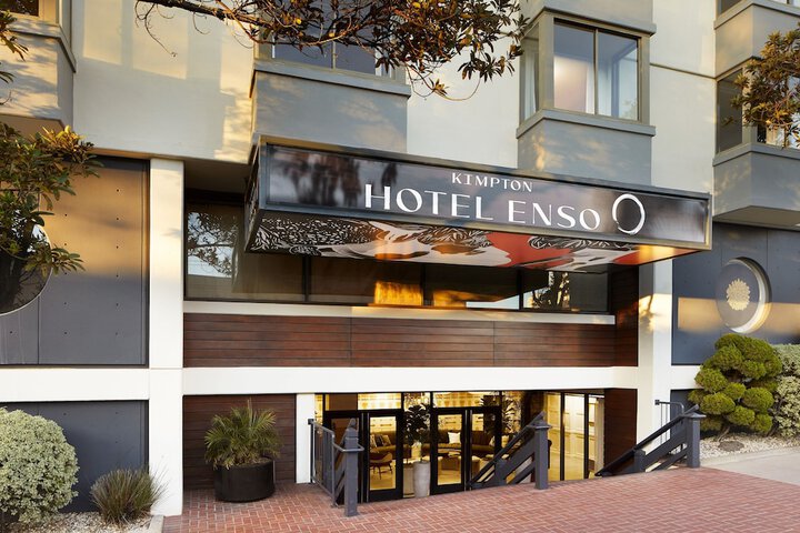Hotel 4 of 77