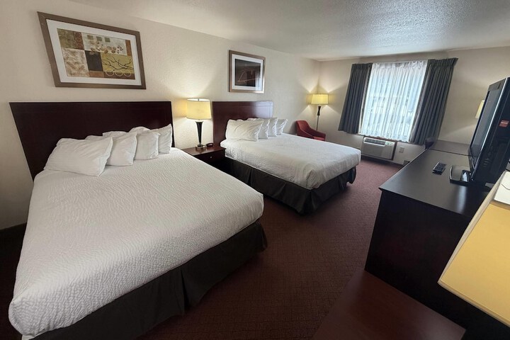 Travelodge by Wyndham Ishpeming / Marquette