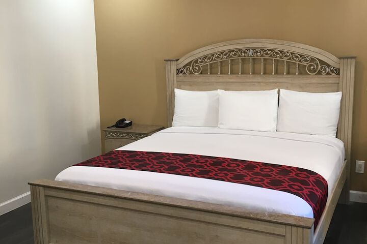 Room 16 of 31