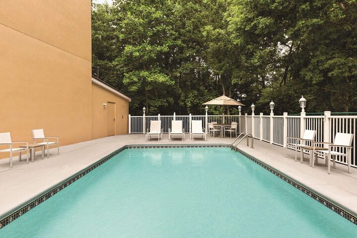 Country Inn & Suites by Radisson Lawrenceville near Northside Hospital Gwinnett
